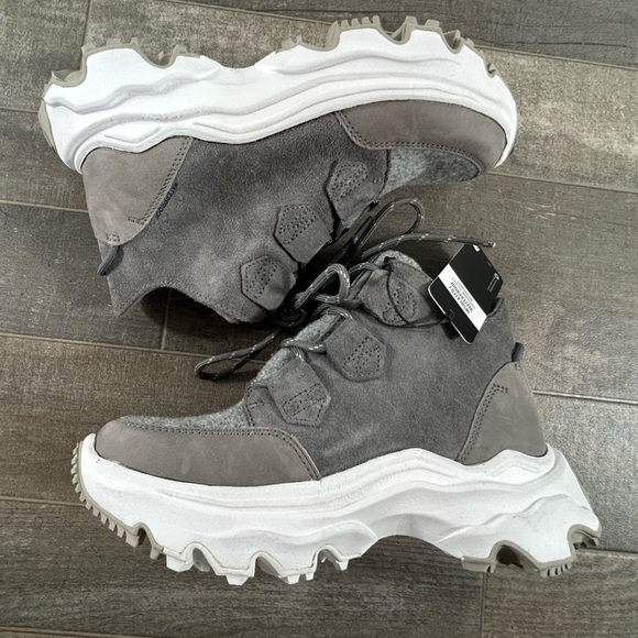 NEW Sorel Kinetic Breakthru Caribou Waterproof Boots - Picture 1 of 9